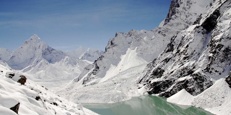港哥山24：探寻地方特色调味品批发的宝藏之路
