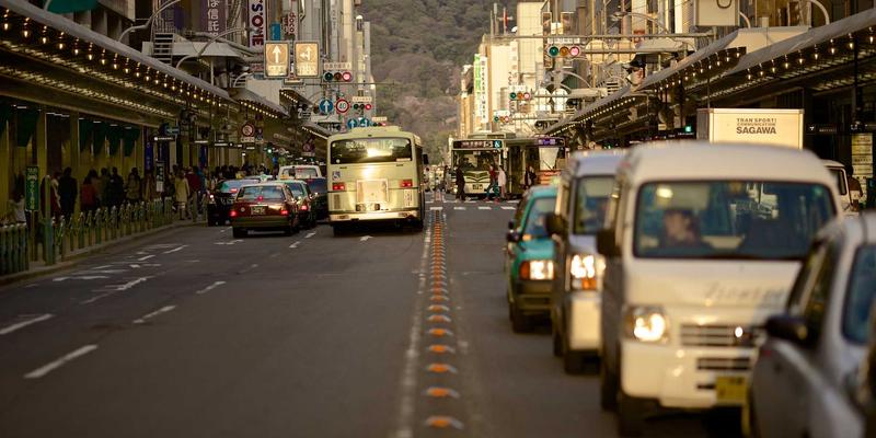 港哥山42：一站式零食、干货、调味品批发解决方案，打造餐饮与零售业的坚实后盾