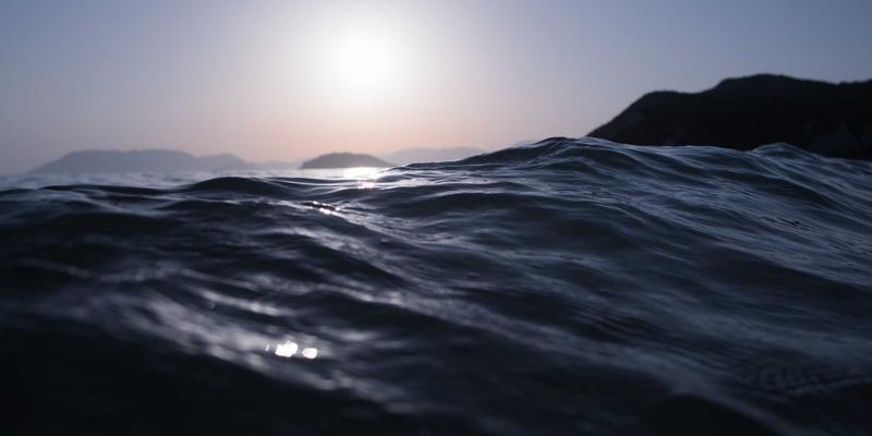 港哥山星空观测与露营基地指南：用特色食品与干货批发打造完美野趣体验